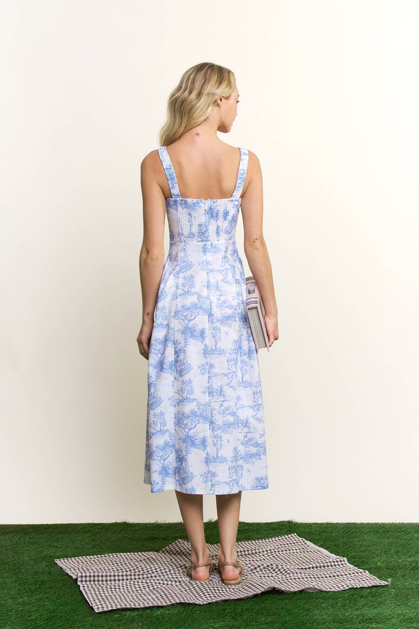 PRINTED SQUARE NECKLINE MIDI DRESS