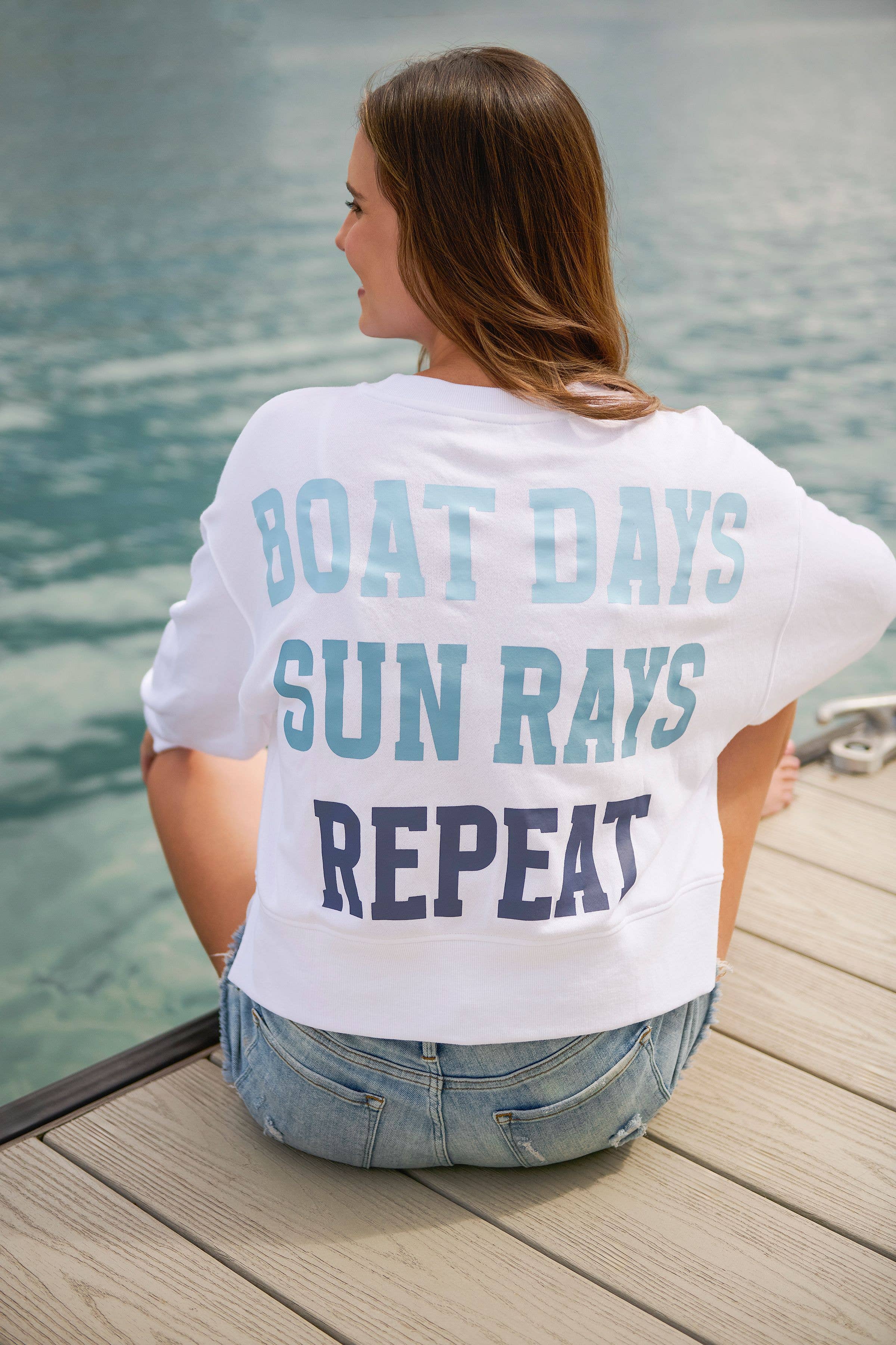 "BOAT DAYS, SUNRAYS, REPEAT" RELAXED SWEATSHIRT"