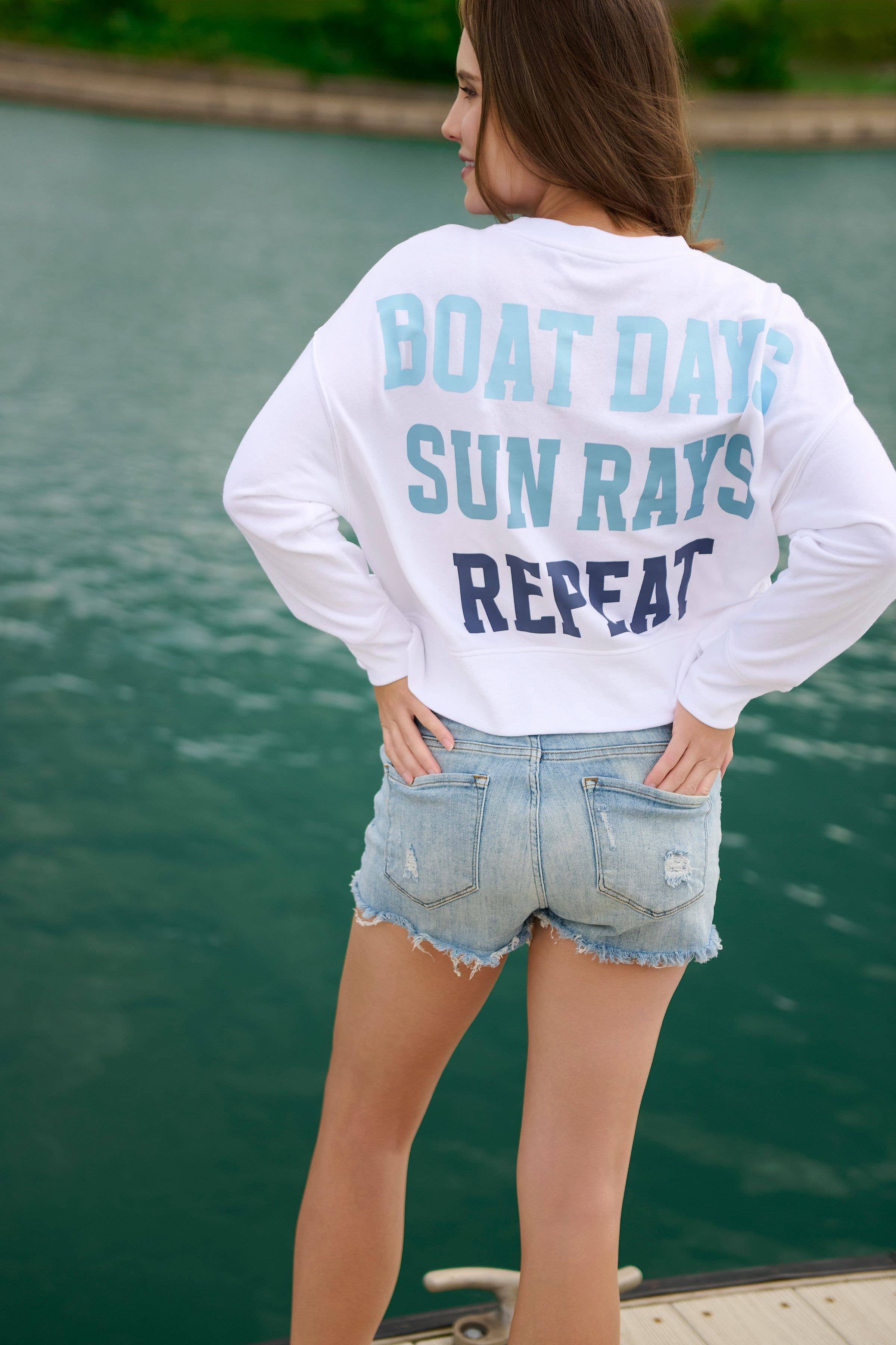 "BOAT DAYS, SUNRAYS, REPEAT" RELAXED SWEATSHIRT"