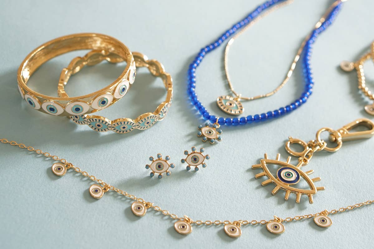Evil Eye Outline Hinge Bangle in Shiny Gold