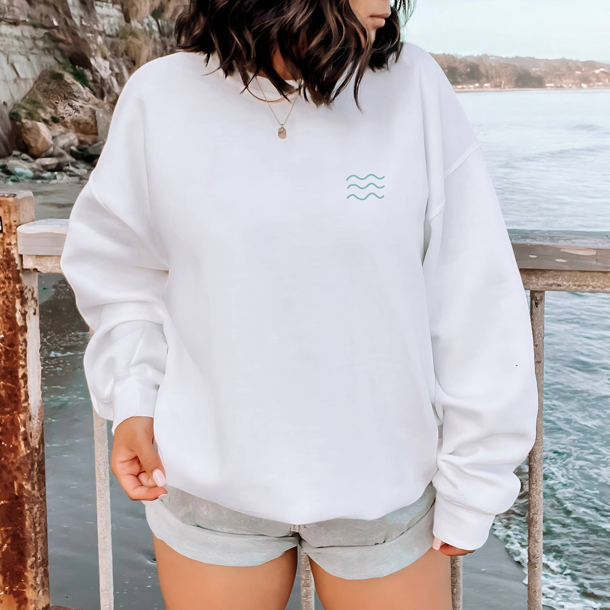 FOREVER CHASING SUNSETS CREWNECK SWEATSHIRT