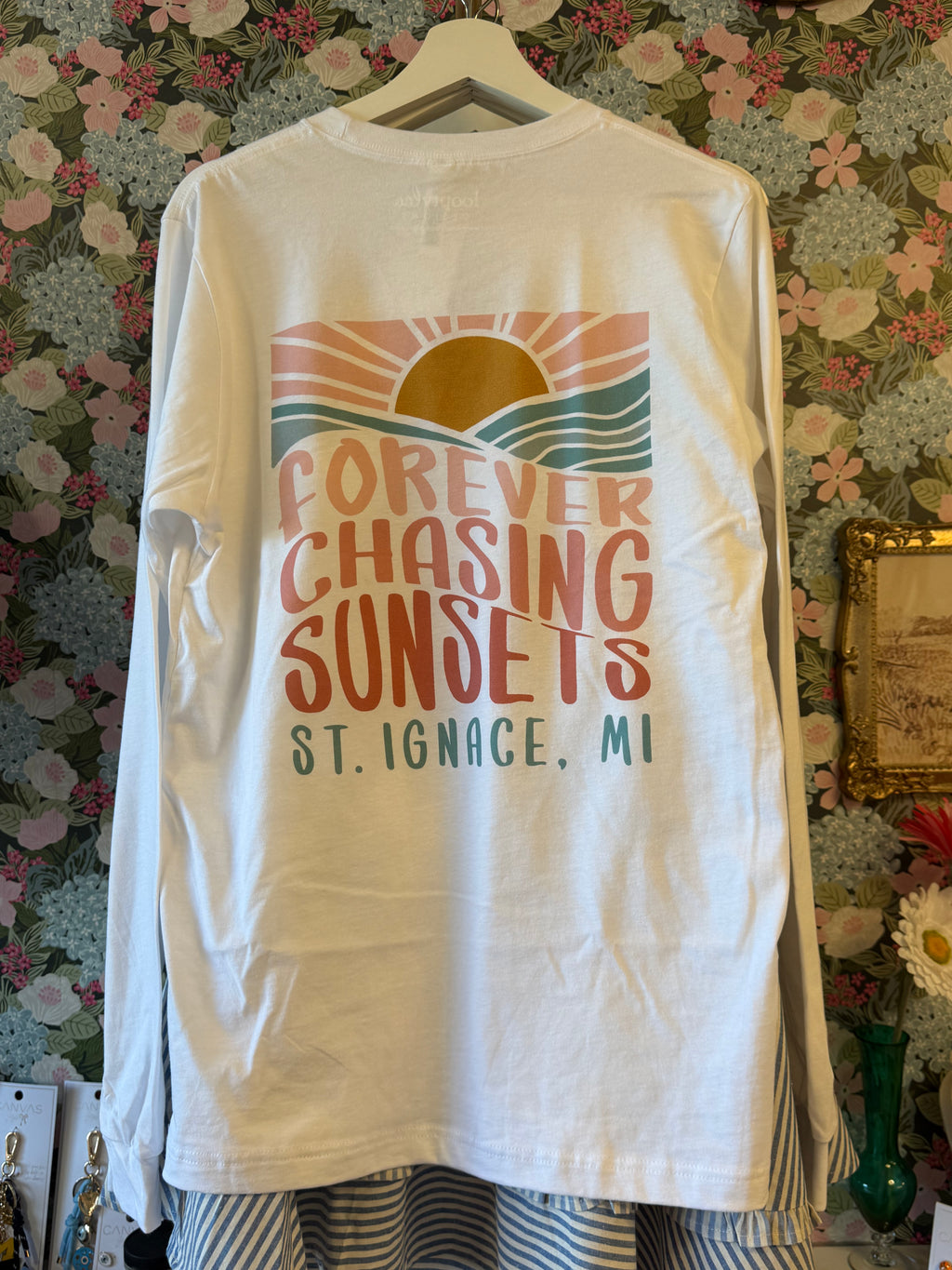 Chasing Sunsets -Long sleeve Tee