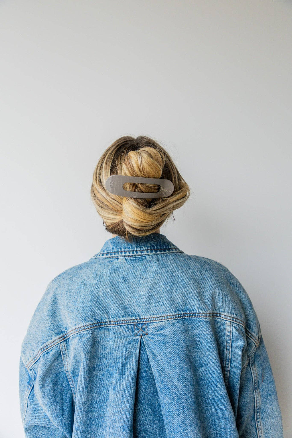 OVERSIZED LAY DOWN CLAWS