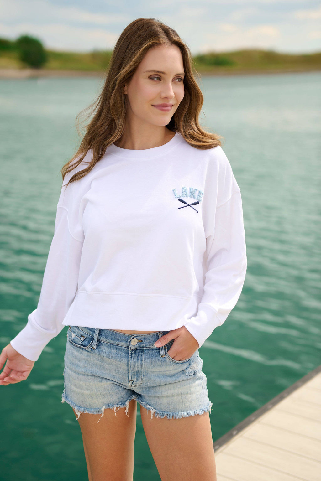 "BOAT DAYS, SUNRAYS, REPEAT" RELAXED SWEATSHIRT"
